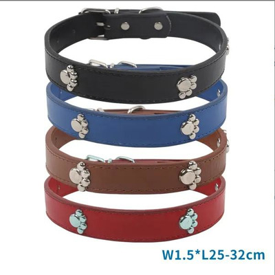 Coleira para Cão Pele Sintética Com Aplique Metal 4 Cores Sort - L1,5xl25-32 Cm